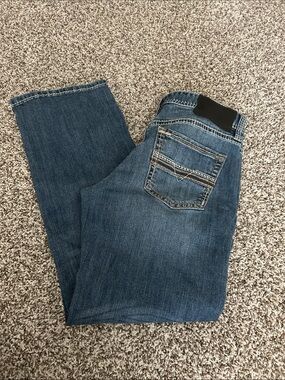 Men's Straight Fit Denim Jeans in Medium Blue